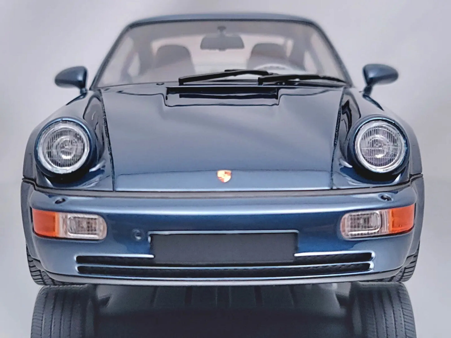 GT Spirit Porsche 911 (964) Turbo 3.3 Amazon Green Resin Model Car 1:18 - Porsche