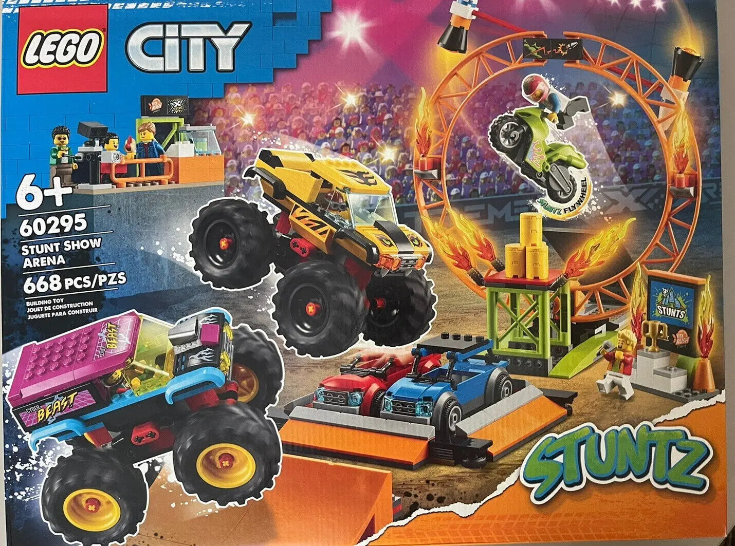 LEGO 60295 CITY: Stunt Show Arena (668 Pieces) -  LEGO